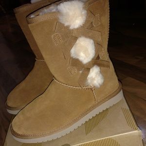 Koolaburra by UGG boots